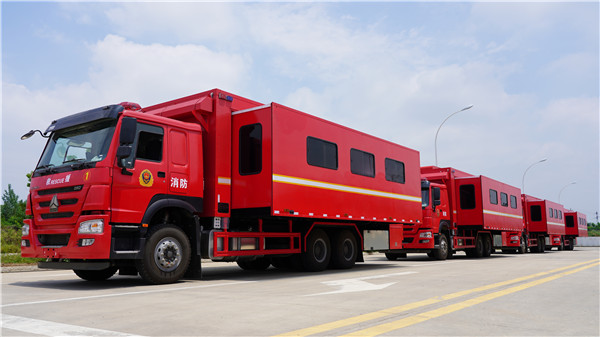 多功能軍用宿營(yíng)車的用途和介紹