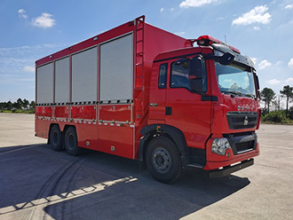 重汽豪沃后雙橋大型消防器材車