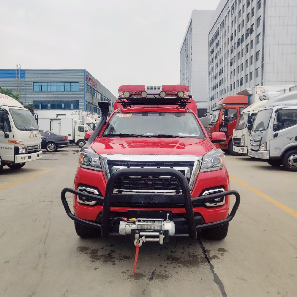 江鈴域虎地震救援指揮車