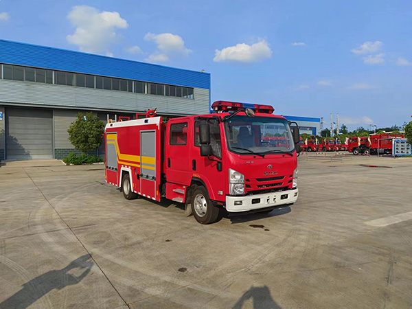 五十鈴700P 3.55噸水罐消防車