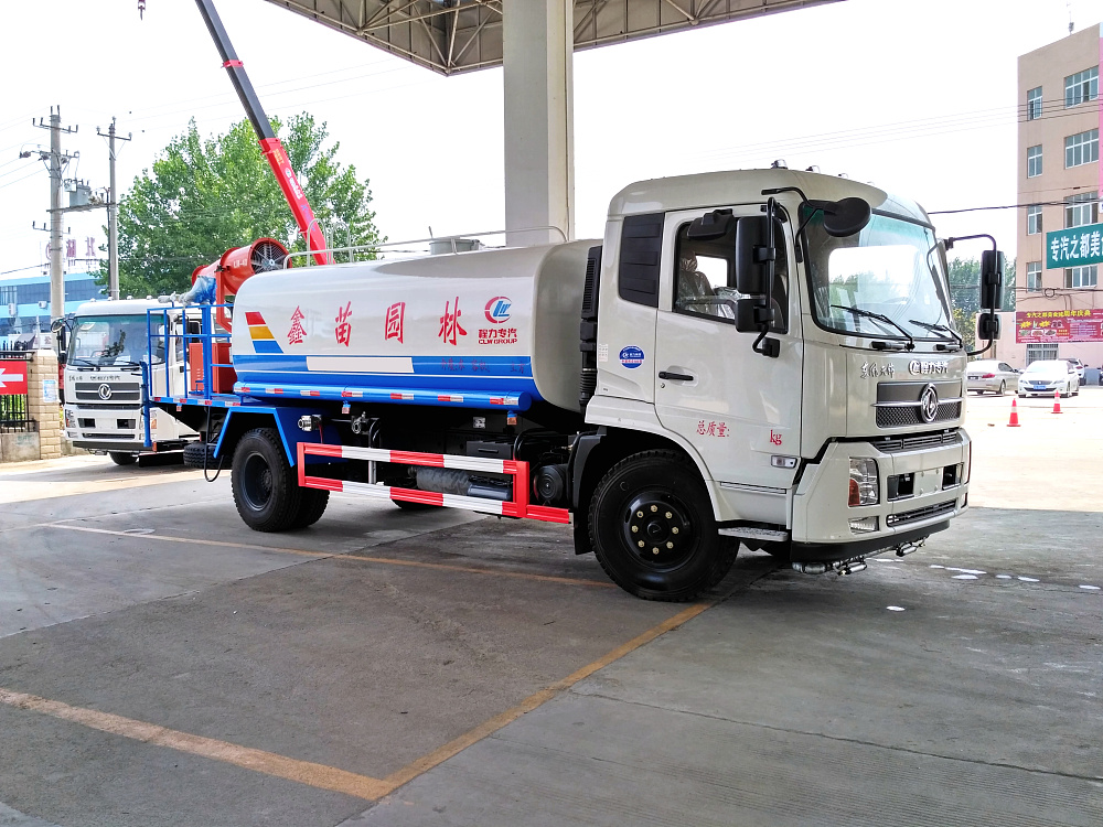 東風(fēng)天錦噴霧灑水車(國五12立方/30-40米霧炮)